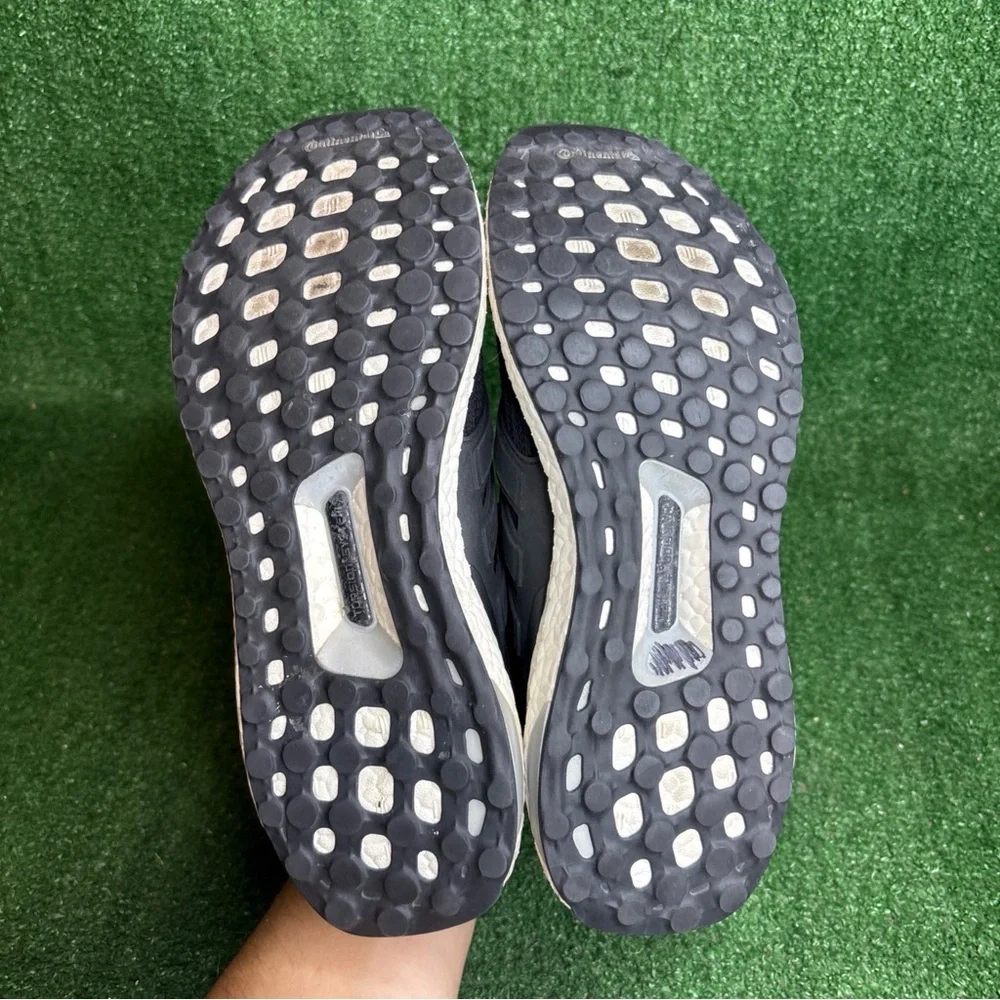 Adidas UltraBoost 4.0 Women's Size 10 Running‎ Shoes Core Black
